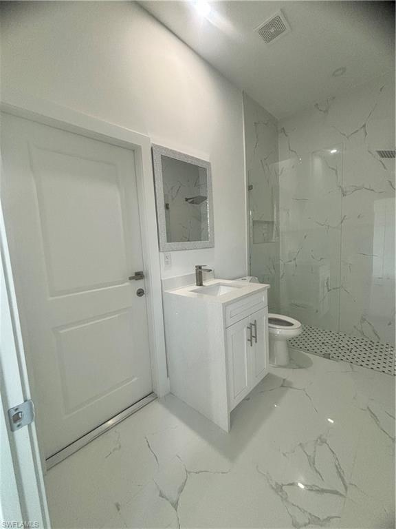 1115 Cumming St E Property Photo 13