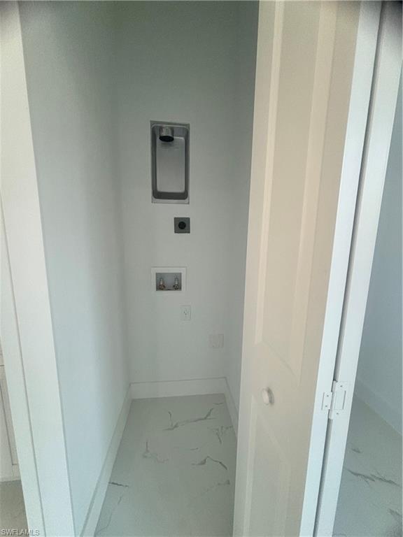 1115 Cumming St E Property Photo 14