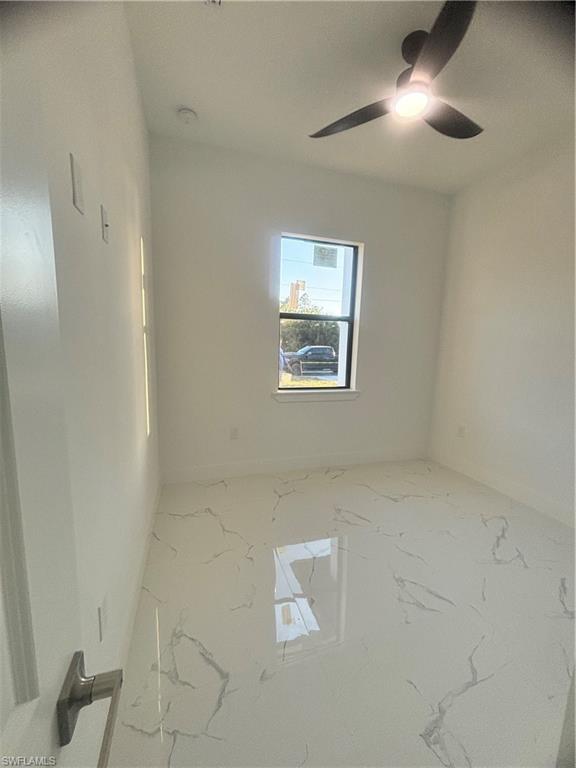 1115 Cumming St E Property Photo 23