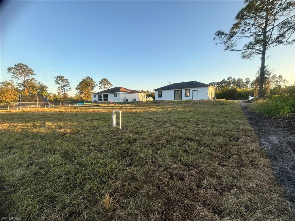 1115 Cumming St E Property Photo 30