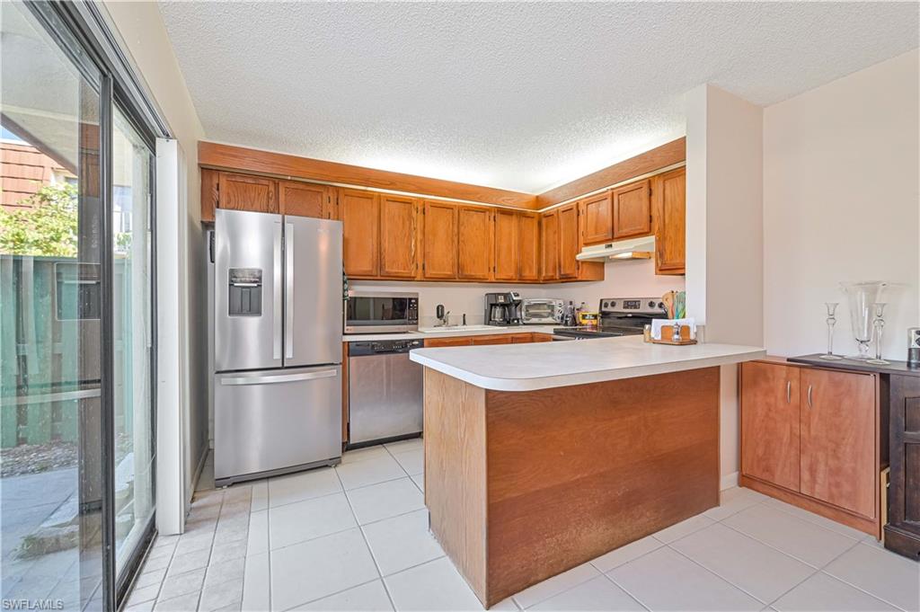 5243 Cedarbend Dr # 2 Property Photo 10