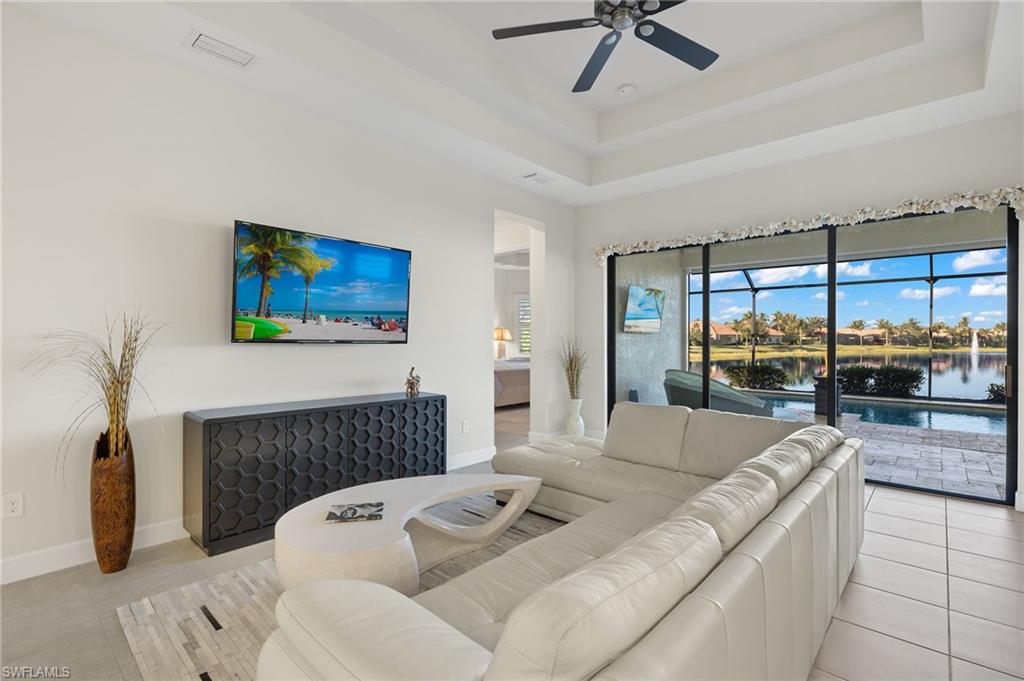 9200 Isla Bella Cir Property Photo 4