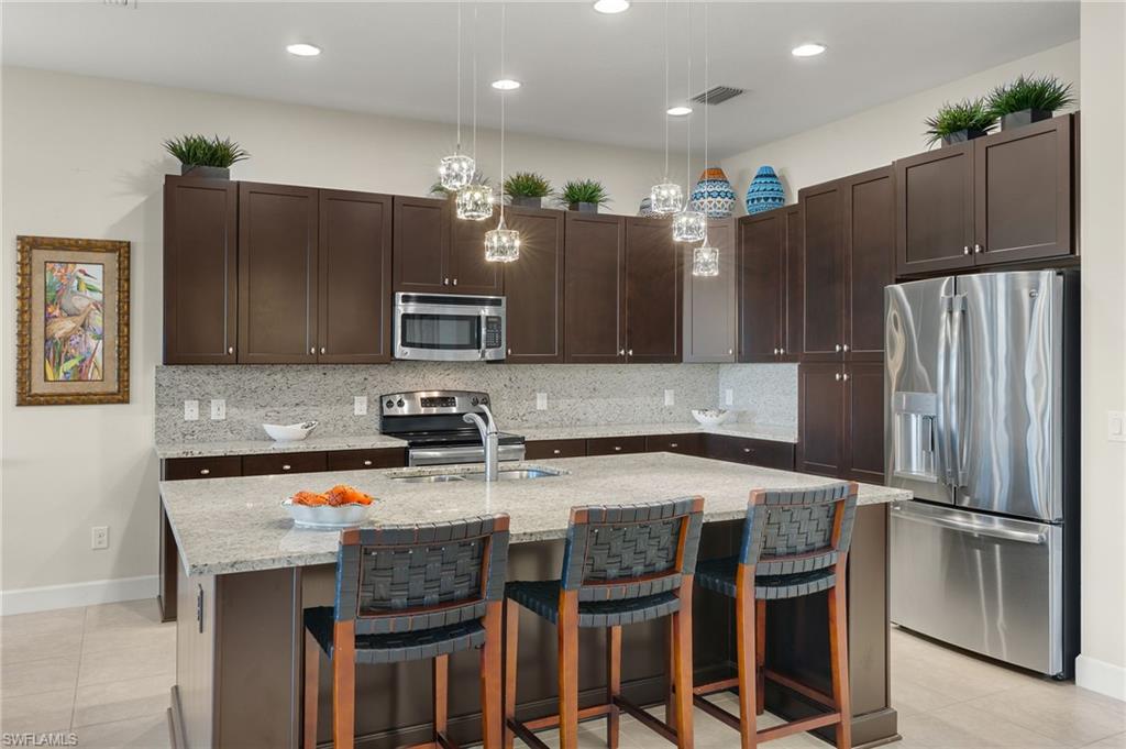 9200 Isla Bella Cir Property Photo 10