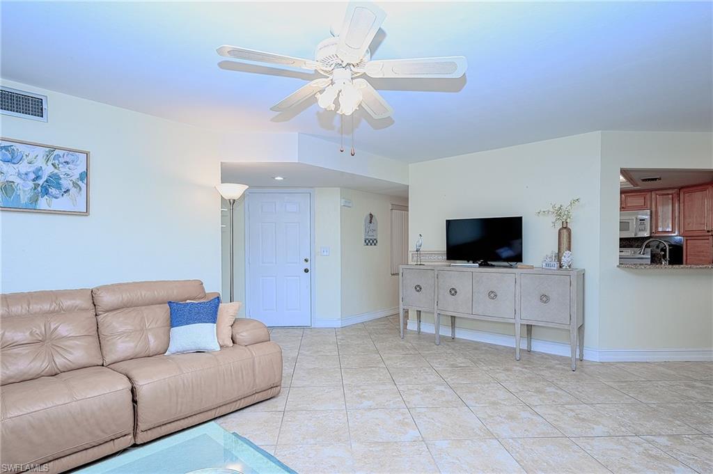 595 Beachwalk Cir # M103 Property Photo 14