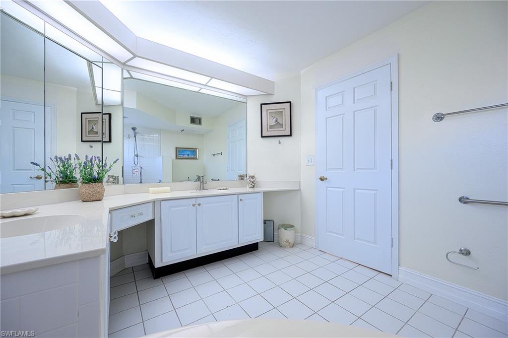 595 Beachwalk Cir # M103 Property Photo 22