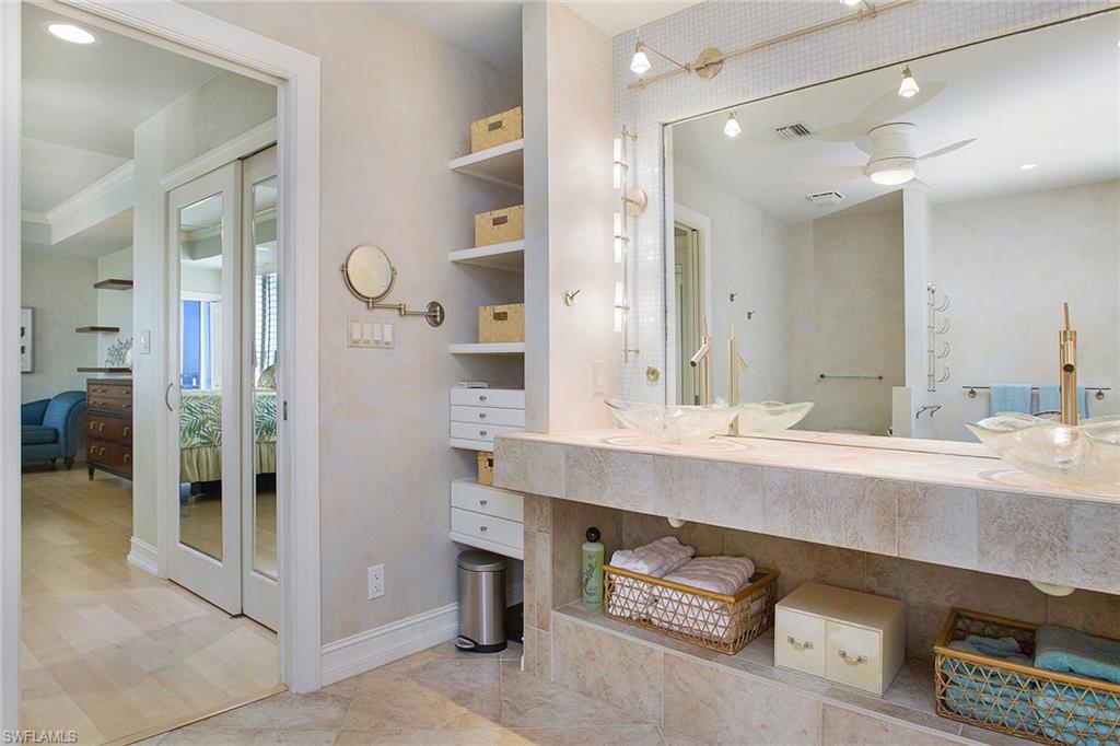 6000 Royal Marco Way # 545 Property Photo 23