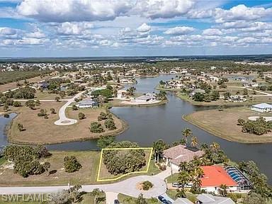 24274 Balearic Ln Property Photo 4