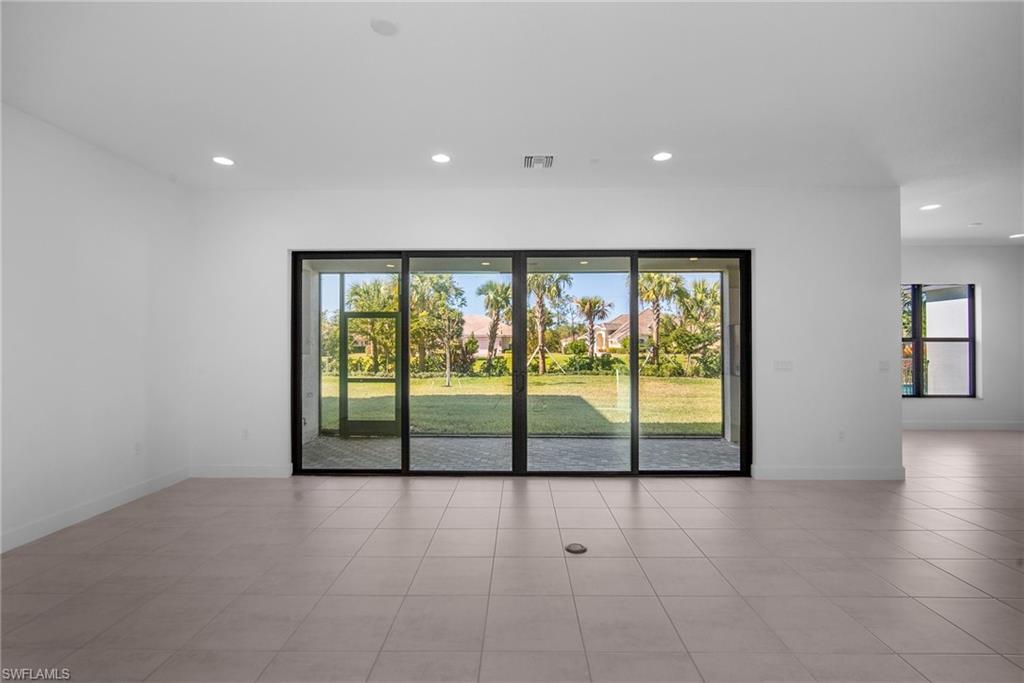 20926 Thistle Leaf Ln Property Photo 6