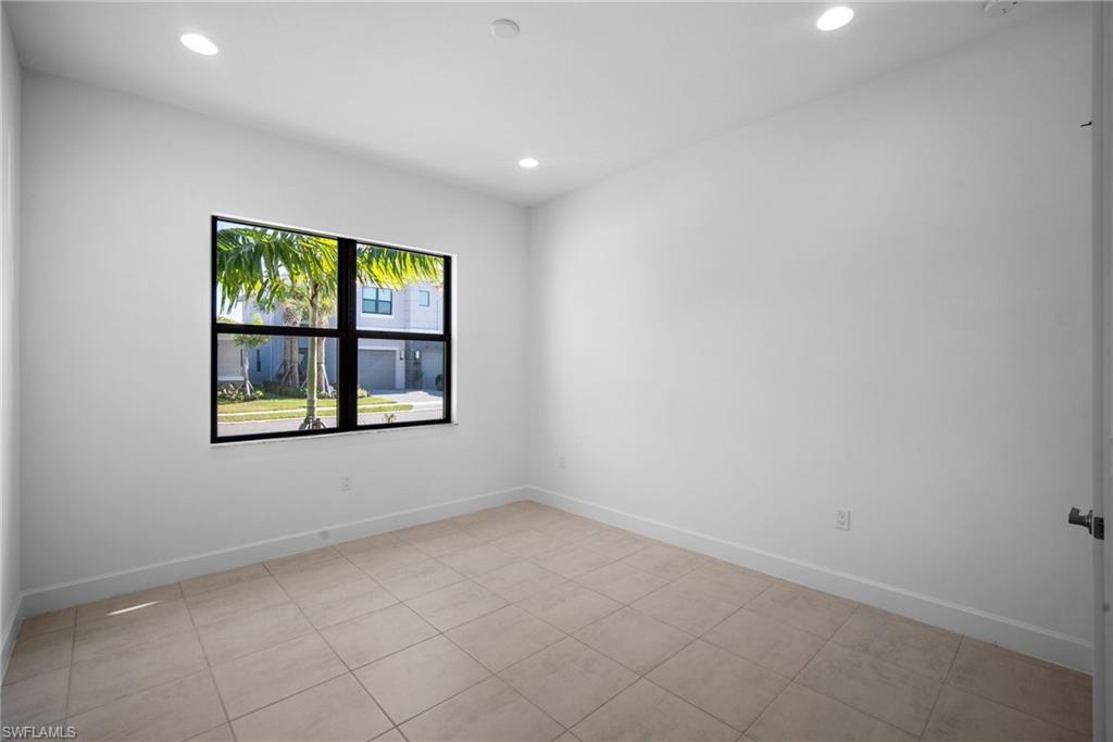 20926 Thistle Leaf Ln Property Photo 17