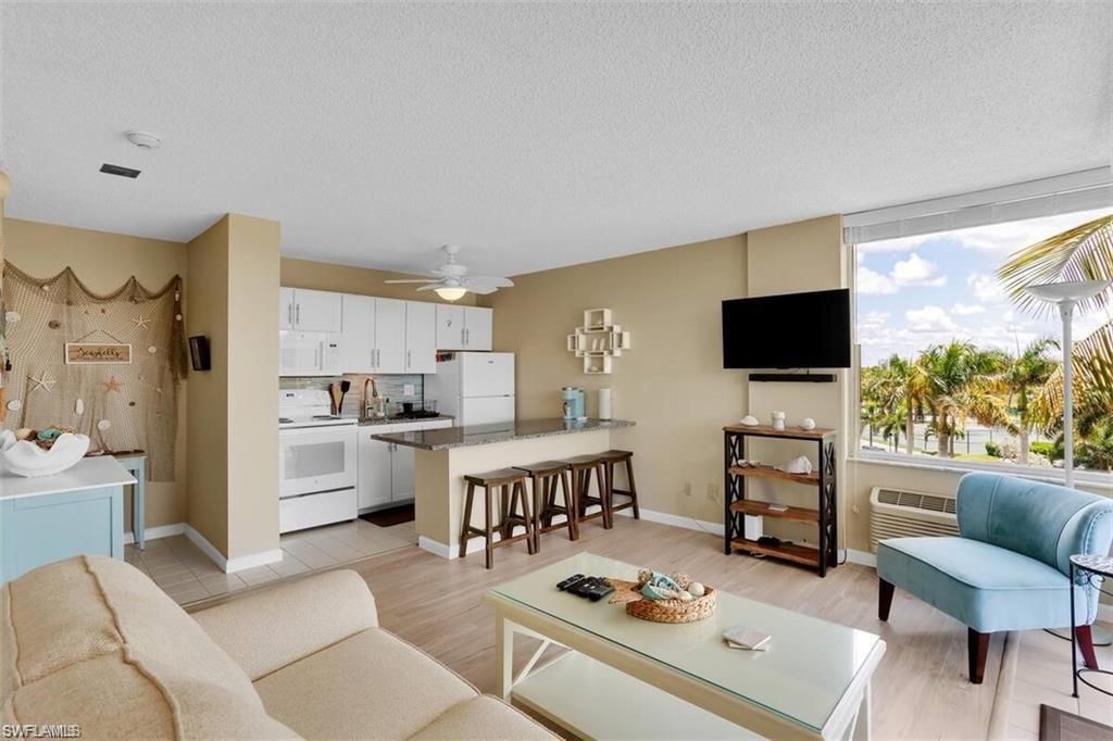 7360 Estero Blvd # 302 Property Photo 5