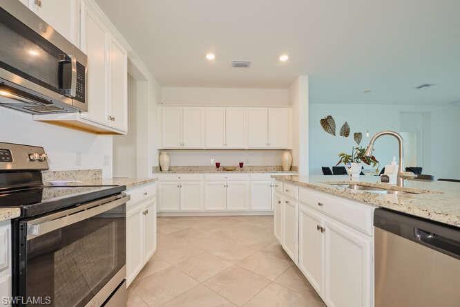 3426 Menores Way Property Photo 9