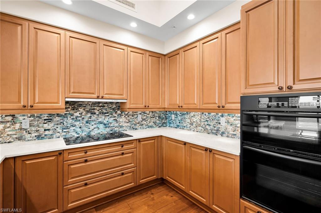 1050 Borghese Ln 2105 Property Photo 6