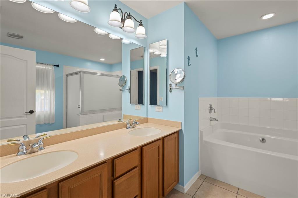 2313 Nw 25th Ter Property Photo 17