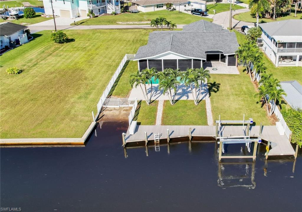 6123 Island Park Ct Property Photo