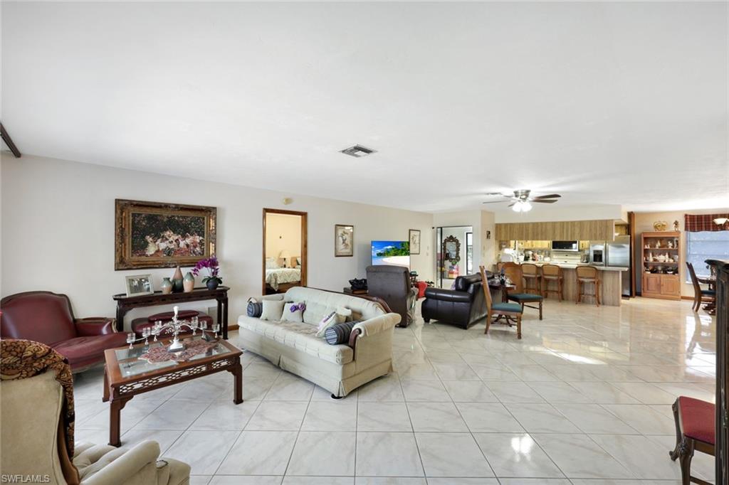 9940 Vanderbilt Dr Property Photo 19