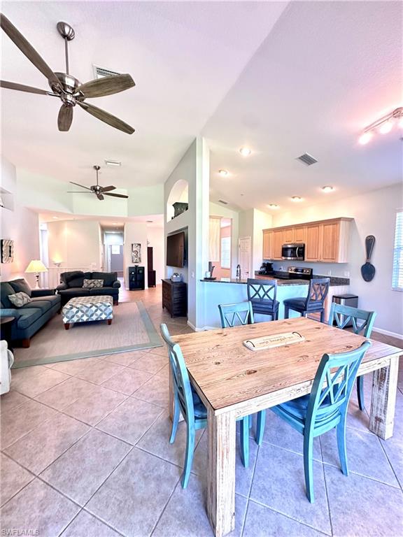 13091 Pebblebrook Point Cir # 201 Property Photo 6