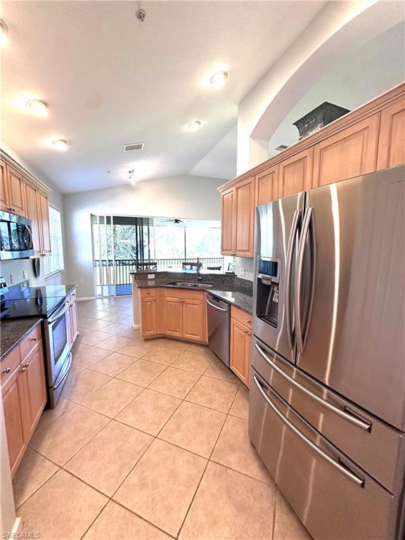 13091 Pebblebrook Point Cir # 201 Property Photo 10