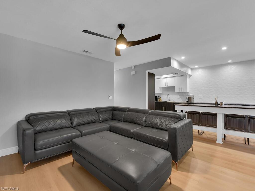 610 Sw 47th Ter # 2 Property Photo 6