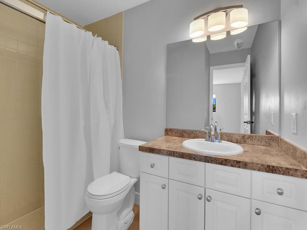 610 Sw 47th Ter # 2 Property Photo 15