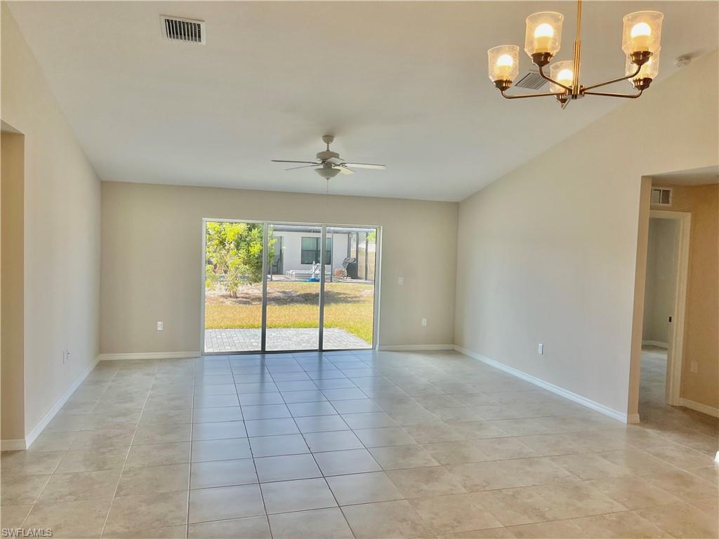 2538 Nw 24th Pl Property Photo 10