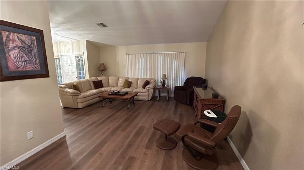 254 David Ave Property Photo 3