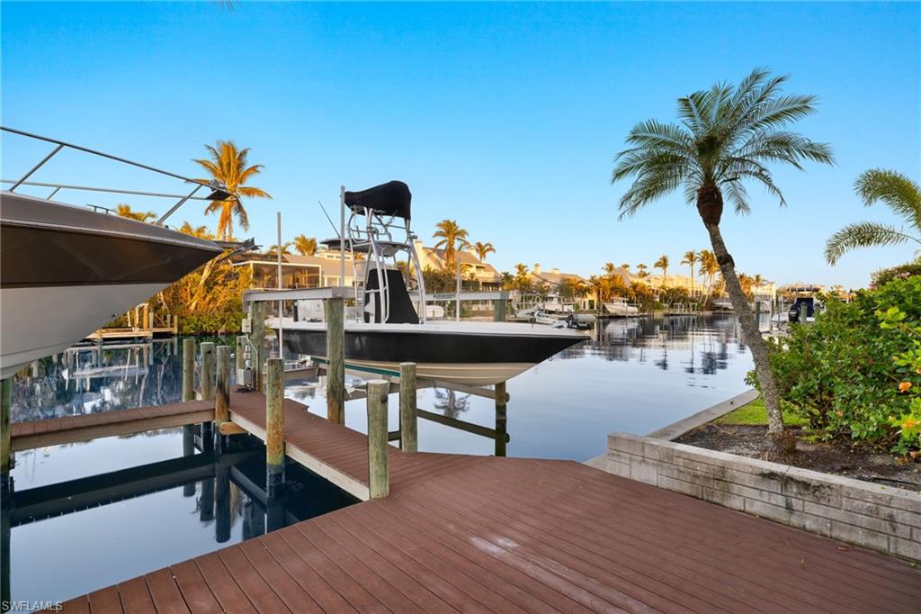 1290 Bay Dr Property Photo 40