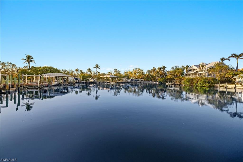 1290 Bay Dr Property Photo 42