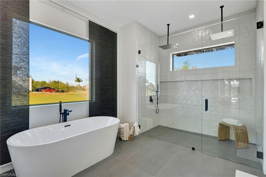 424 Shady Hollow Blvd W Property Photo 18