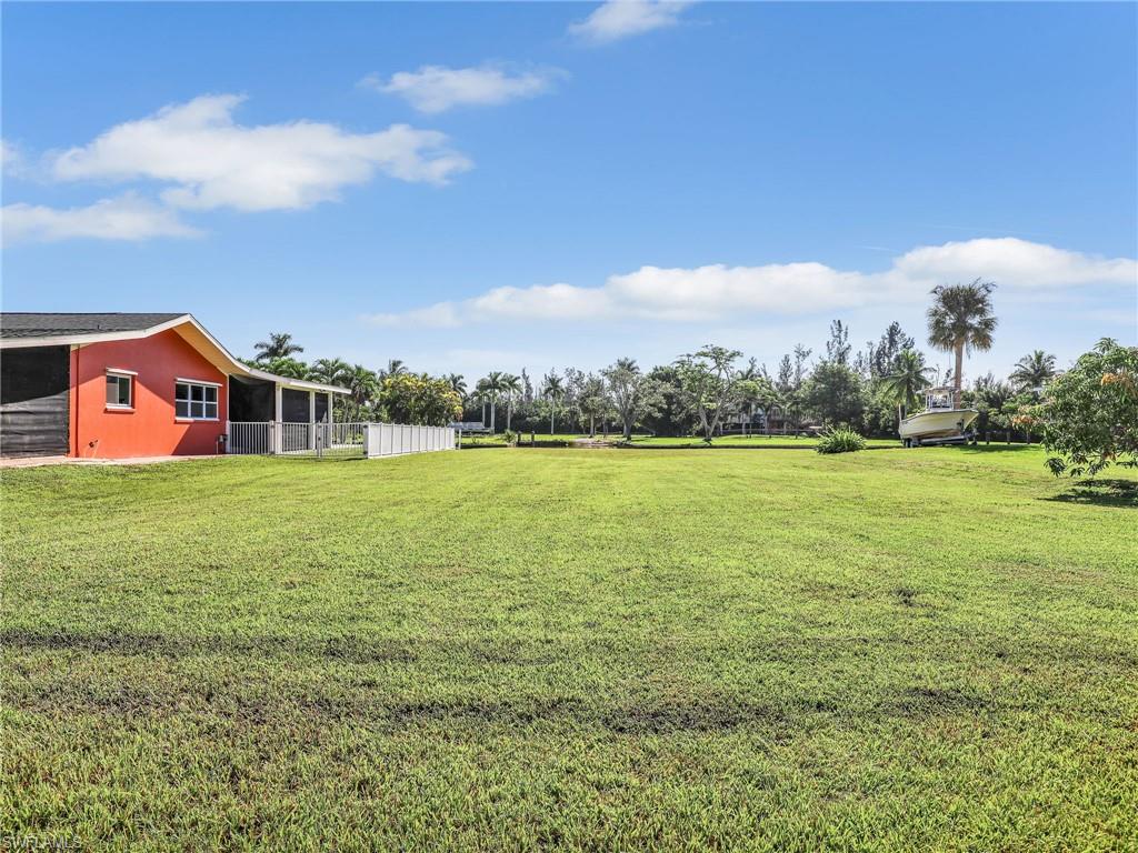 6131 Island Park Ct Property Photo 10