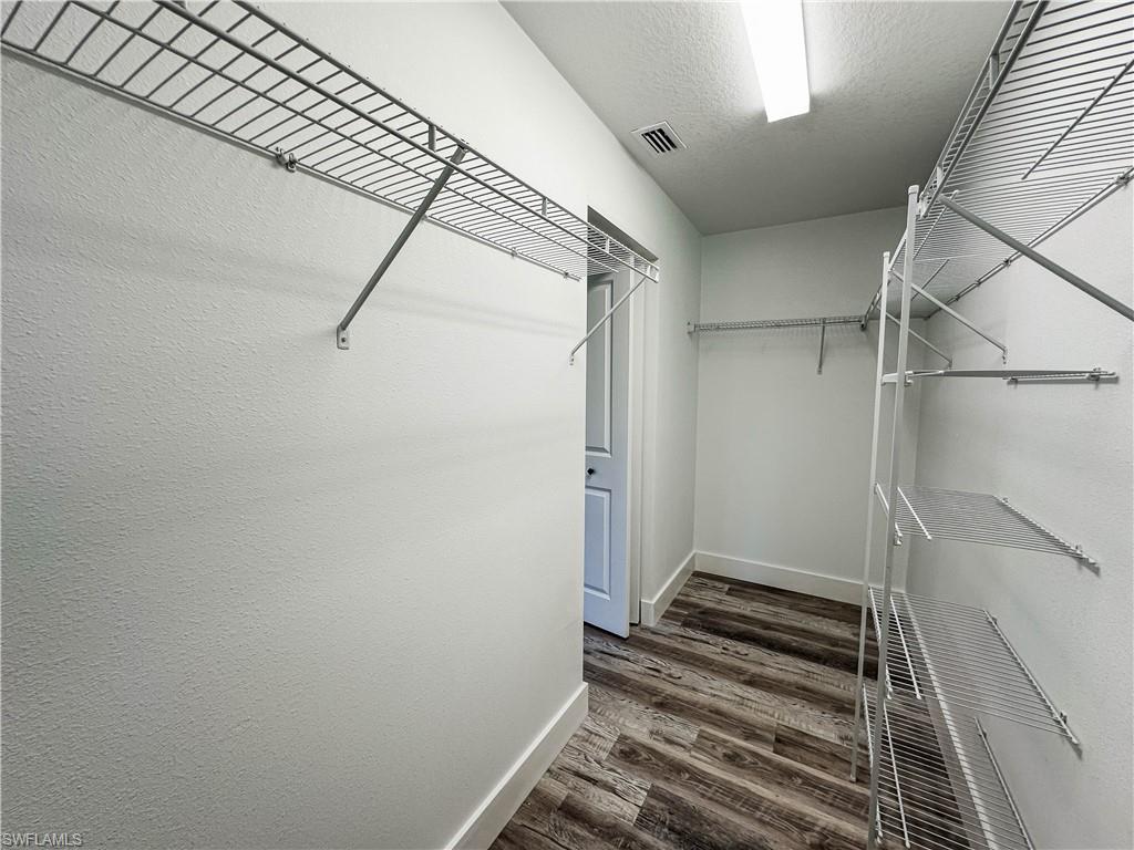 804 W 17th St Property Photo 12