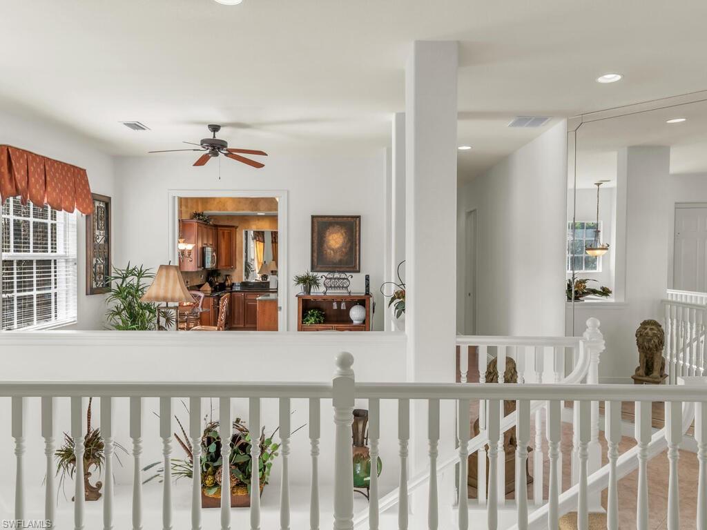 7869 Hawthorne Dr # 303 Property Photo 12