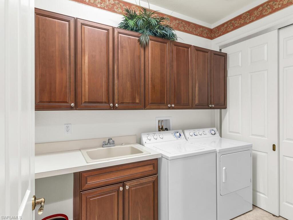 7869 Hawthorne Dr # 303 Property Photo 29