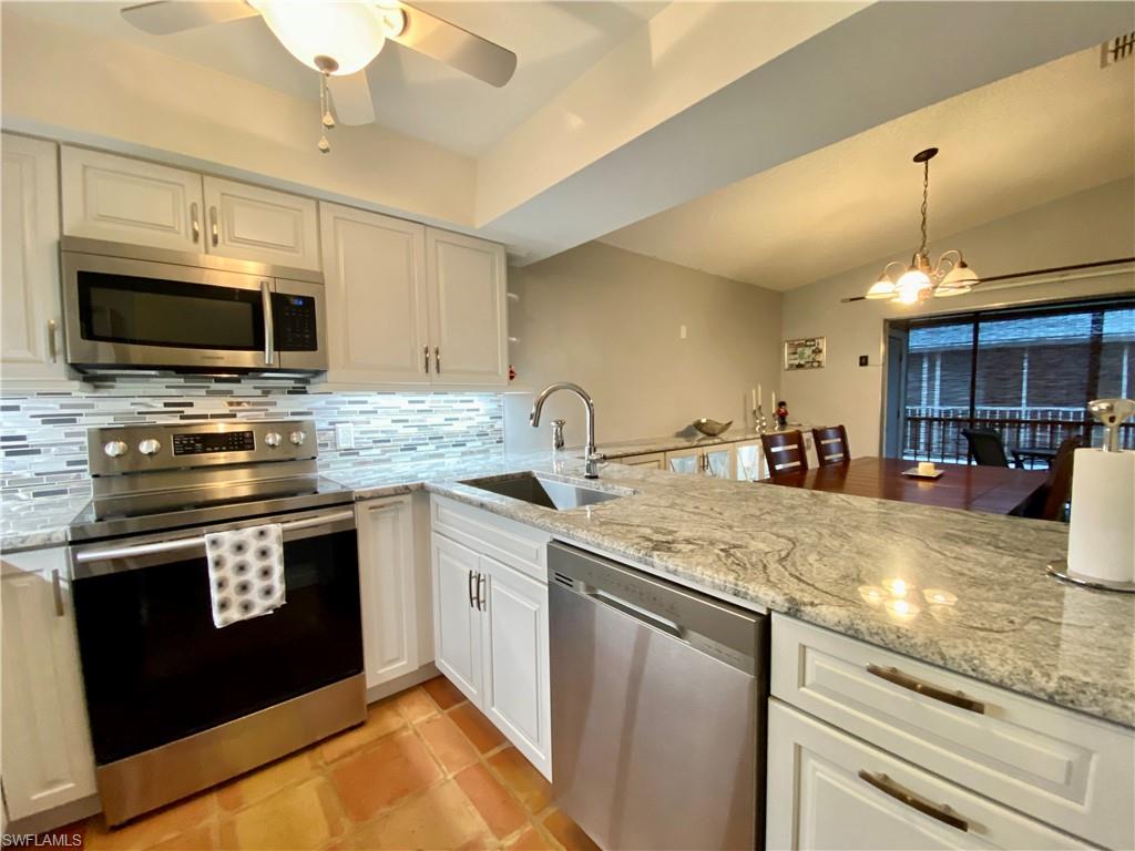 5751 Foxlake Dr # H Property Photo 8