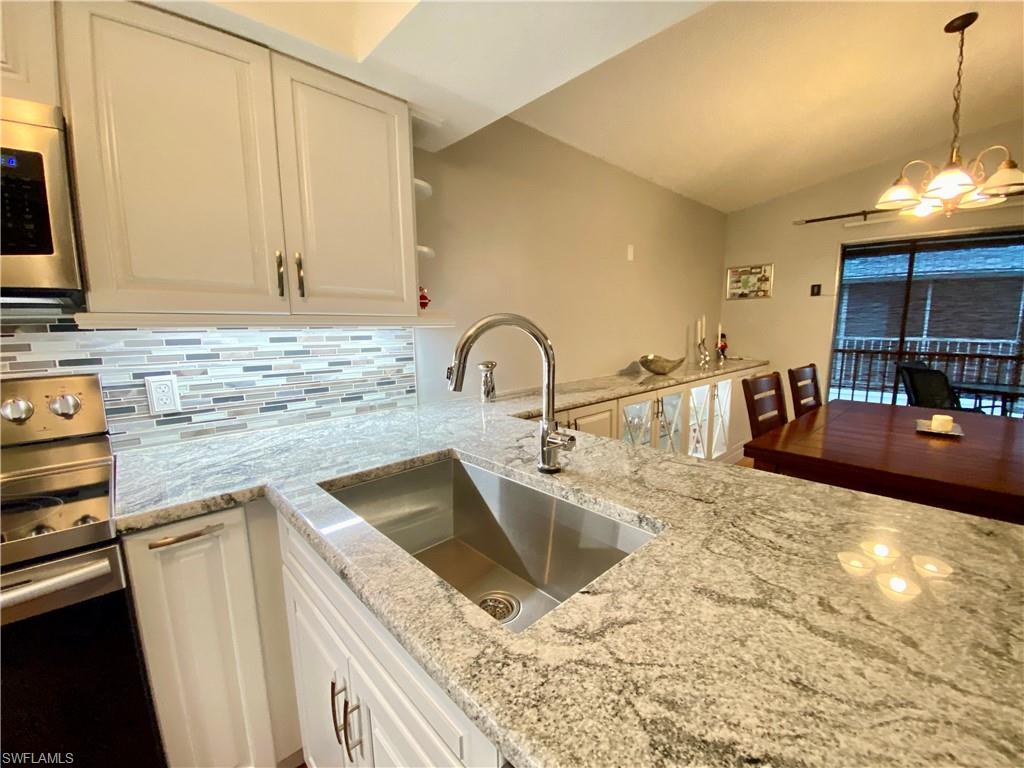 5751 Foxlake Dr # H Property Photo 10