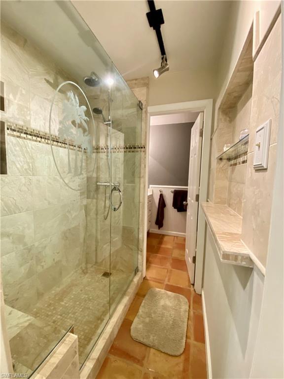 5751 Foxlake Dr # H Property Photo 22