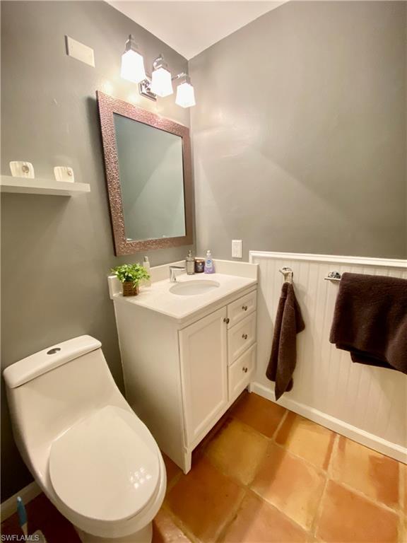 5751 Foxlake Dr # H Property Photo 23