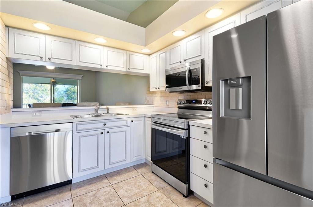 375 Stella Maris Dr N # 2807 Property Photo 3