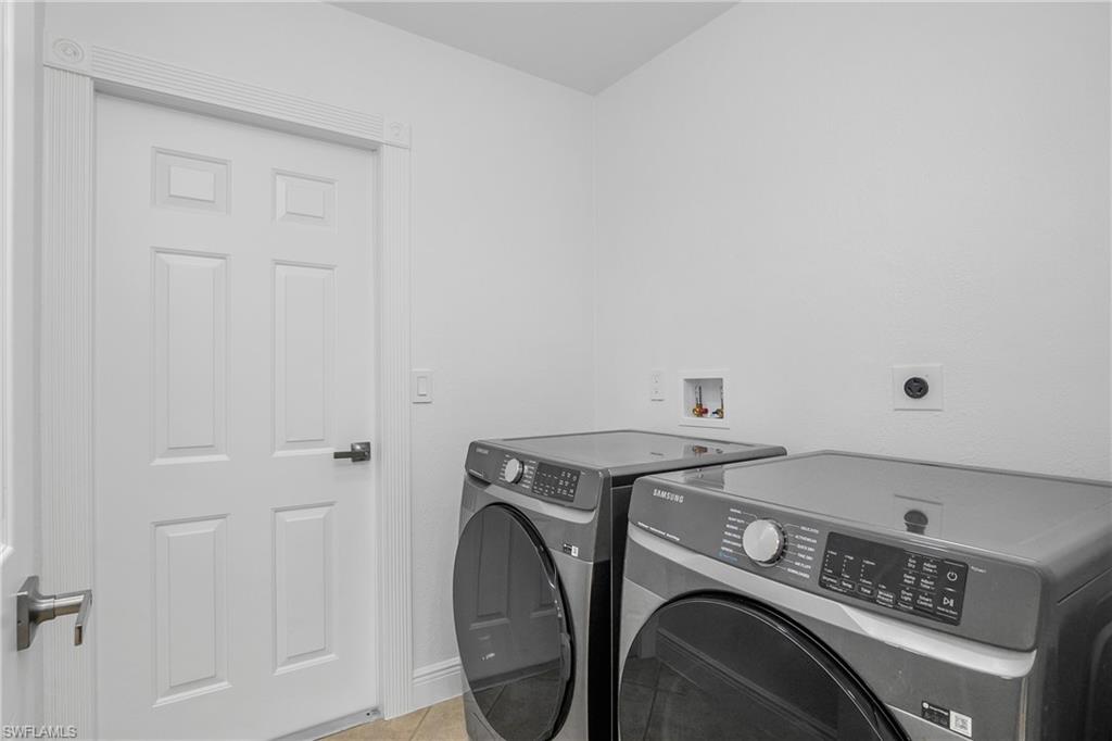 6147 English Oaks Ln Property Photo 17