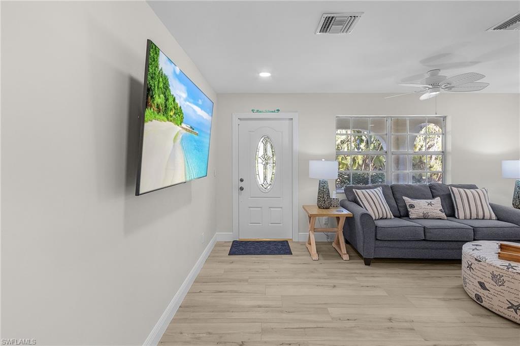 3757 Tropical Point Dr Property Photo 5