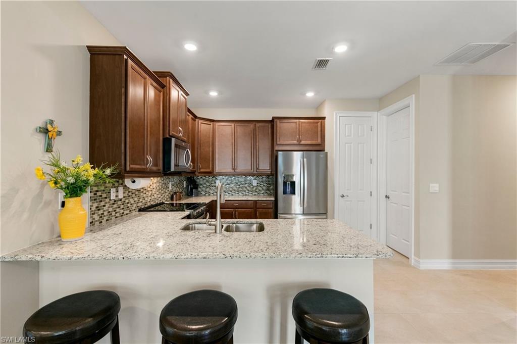 1208 Enbrook Loop Property Photo 7