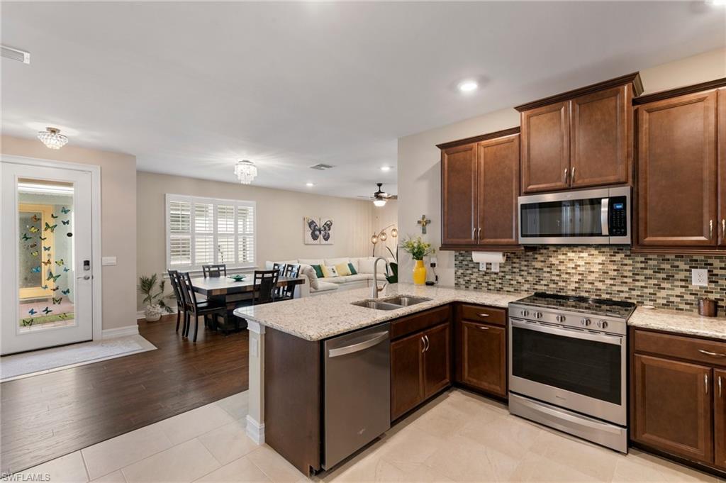 1208 Enbrook Loop Property Photo 9