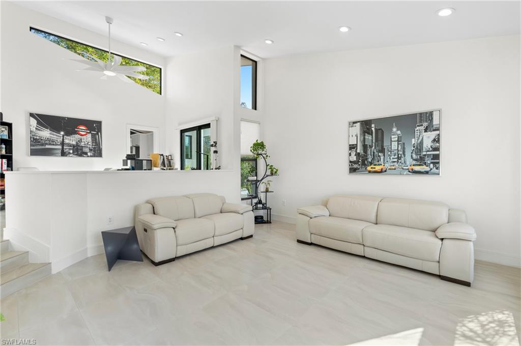 15600 Light Blue Cir Property Photo 10