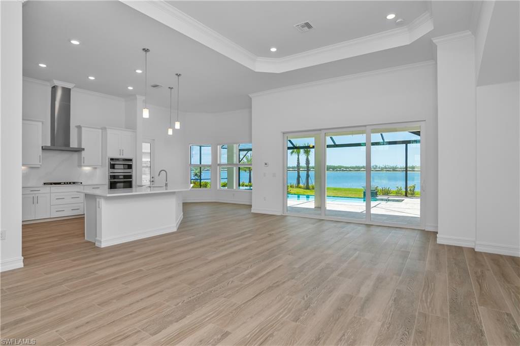 13896 Blue Bay Cir Property Photo 5
