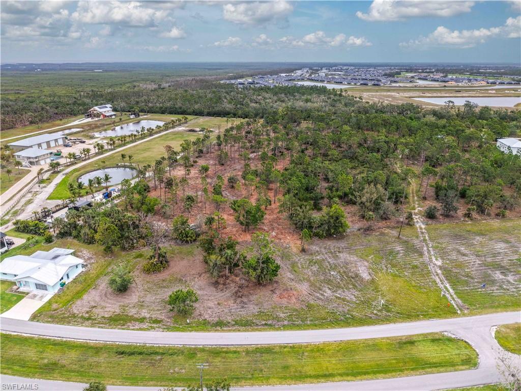 24540 Yacht Club Blvd Property Photo 2