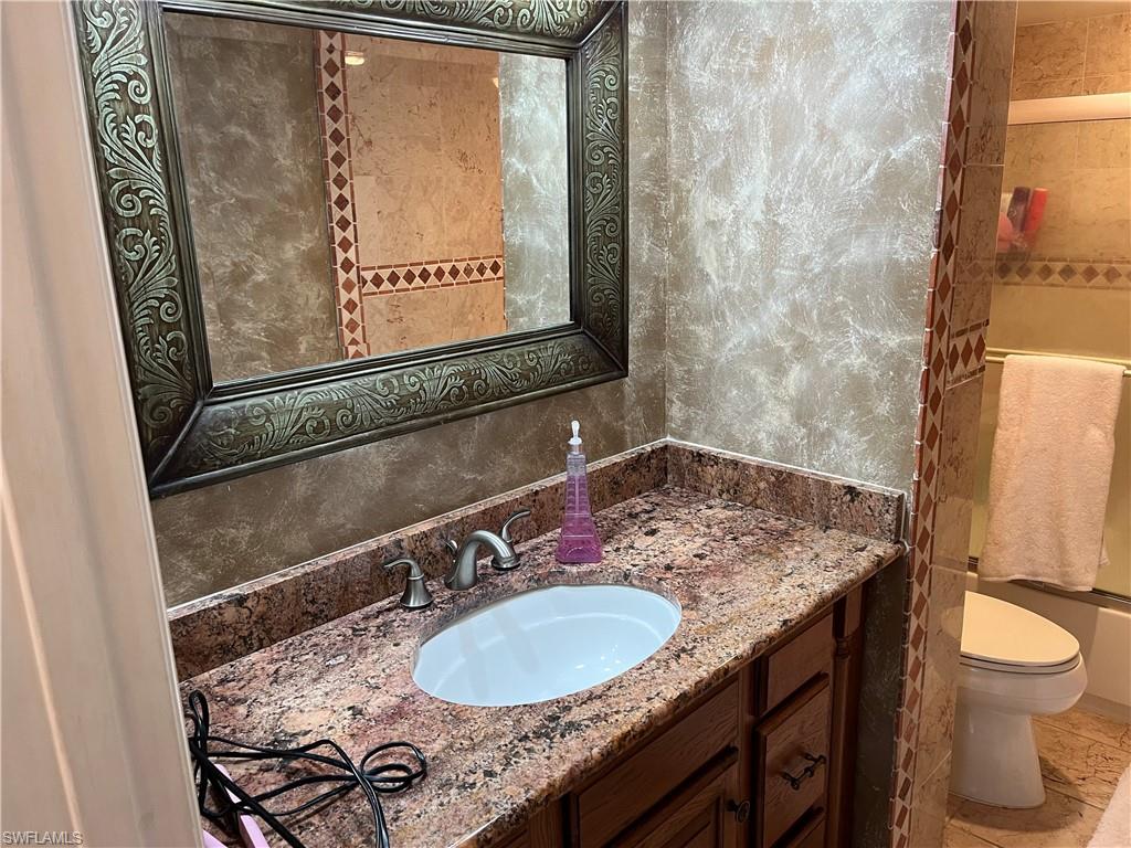 5959 Winkler Rd # 312 Property Photo 4