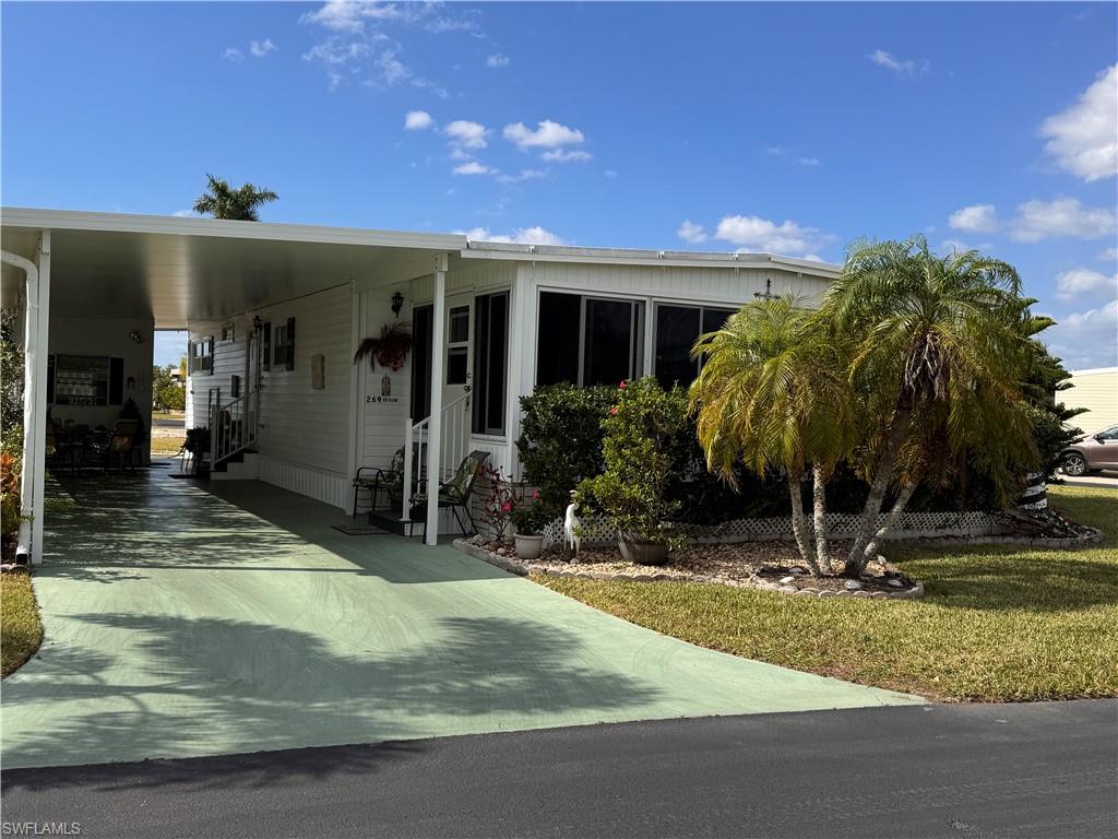 269 Shoreland Dr Property Photo 2