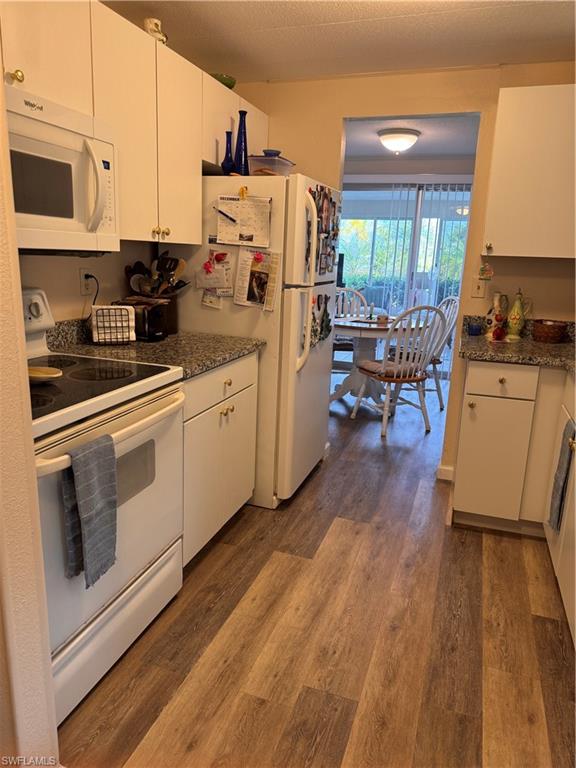 269 Shoreland Dr Property Photo 11