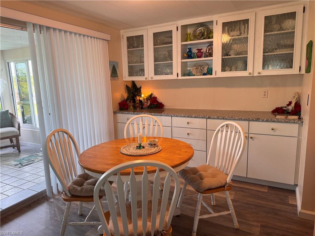 269 Shoreland Dr Property Photo 12