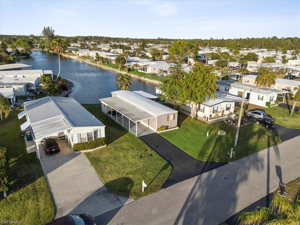 455 Cape Florida Way Property Photo 4