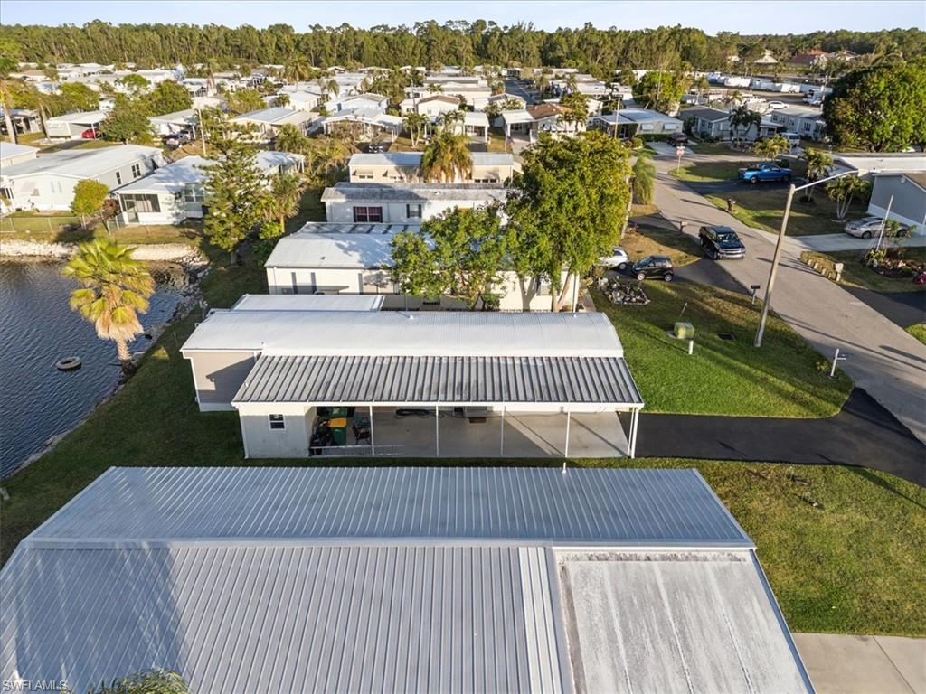 455 Cape Florida Way Property Photo 5